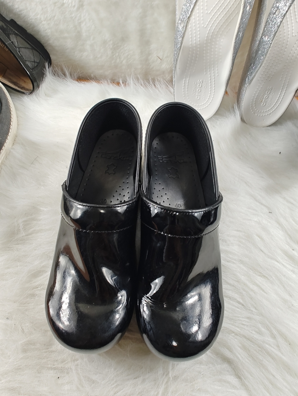 Dansko Professional Black Shiny Patent Leather Clogs Women’s EU 40 US 9.5–10